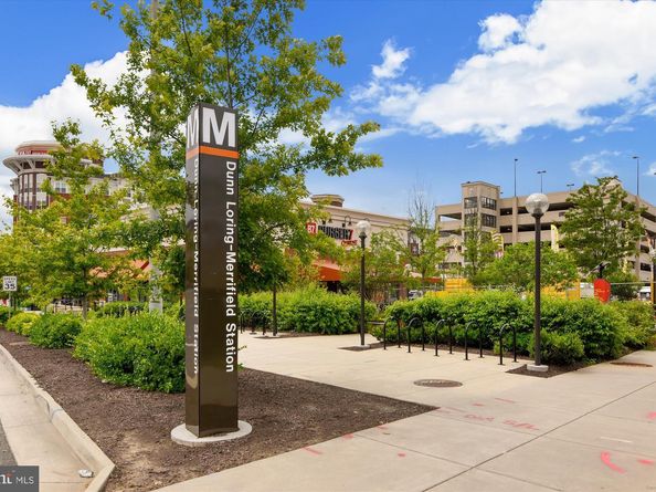 2663 Manhattan Place 310, Vienna VA 22180