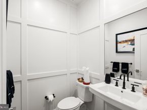 1741 Mckenna Point Drive 2701, Mclean VA 22102