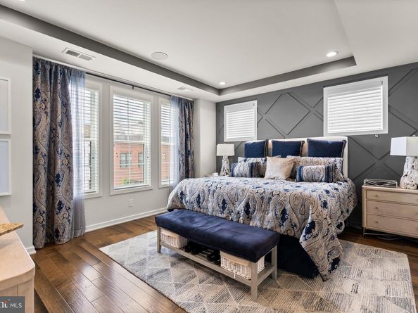 1741 Mckenna Point Drive 2701, Mclean VA 22102