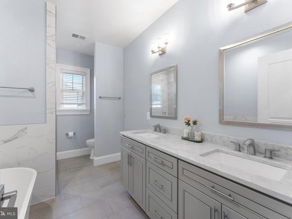 106 Tapawingo Road SW, Vienna VA 22180
