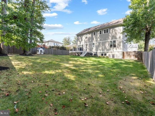 106 Tapawingo Road SW, Vienna VA 22180