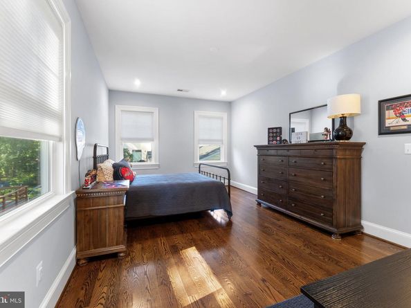 106 Tapawingo Road SW, Vienna VA 22180