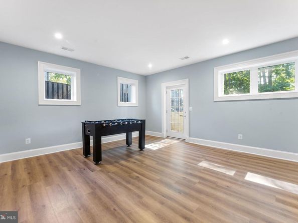 106 Tapawingo Road SW, Vienna VA 22180