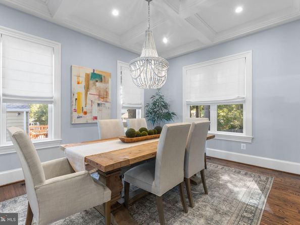 106 Tapawingo Road SW, Vienna VA 22180