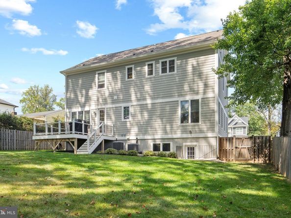 106 Tapawingo Road SW, Vienna VA 22180