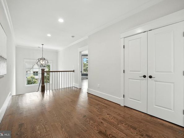 6434 Noble Drive, Mclean VA 22101