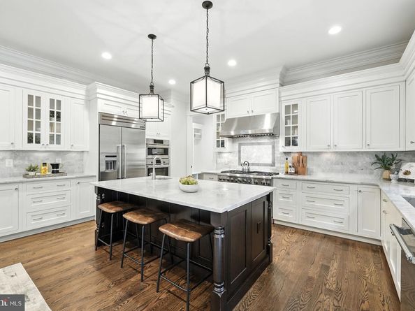 6434 Noble Drive, Mclean VA 22101