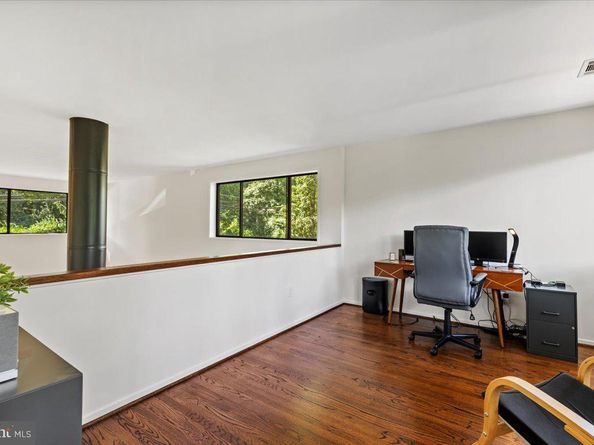 9411 Fernwood Road, Bethesda MD 20817