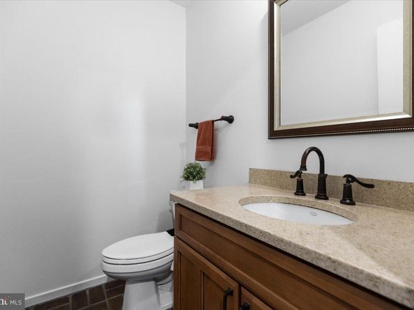 9411 Fernwood Road, Bethesda MD 20817