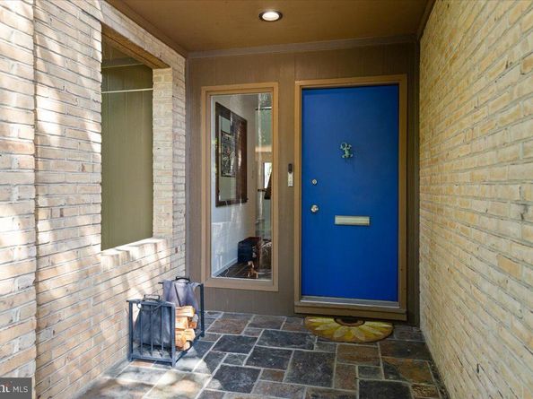 9411 Fernwood Road, Bethesda MD 20817