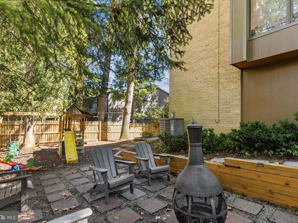 9411 Fernwood Road, Bethesda MD 20817