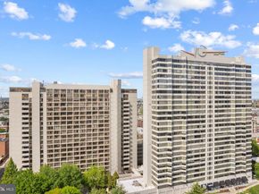 2001 Hamilton Street 1221, Philadelphia PA 19130