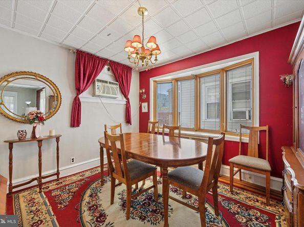 1113 Harding Drive, Havertown PA 19083