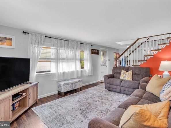 611 Rosewood Avenue, Feasterville Trevose PA 19053