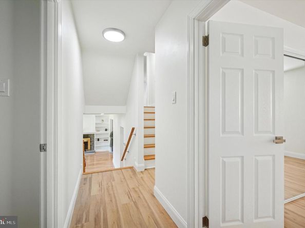 898 Crestline Drive, Blue Bell PA 19422