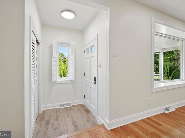 898 Crestline Drive, Blue Bell PA 19422