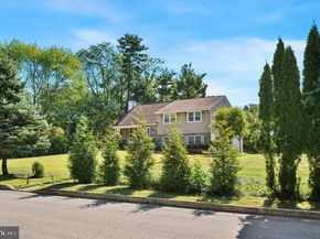 898 Crestline Drive, Blue Bell PA 19422
