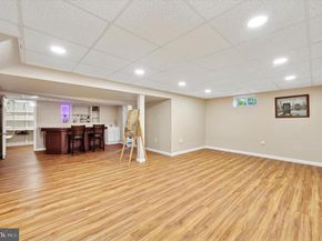 898 Crestline Drive, Blue Bell PA 19422