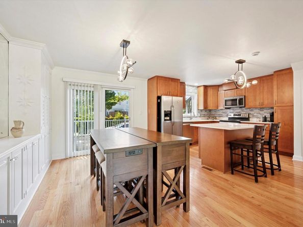 898 Crestline Drive, Blue Bell PA 19422
