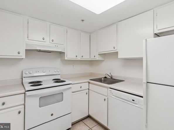 2001 Hamilton Street 1520, Philadelphia PA 19130