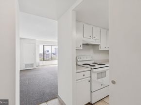 2001 Hamilton Street 1520, Philadelphia PA 19130