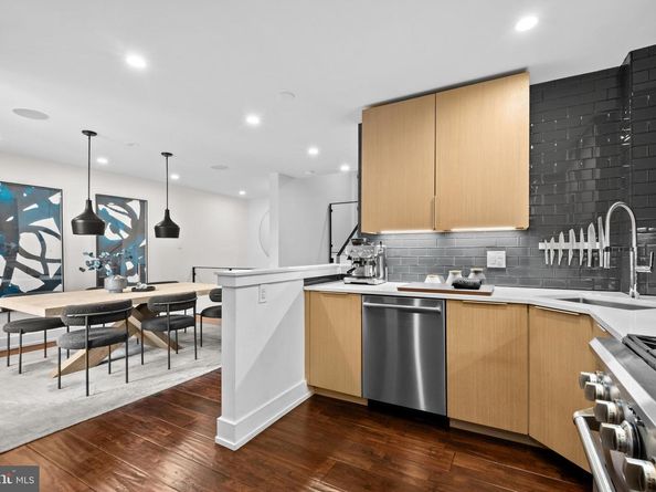 502 Delancey Street A, Philadelphia PA 19106