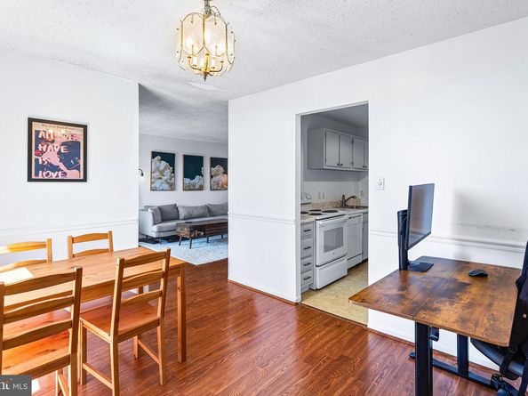 2311 Pimmit Drive 603, Falls Church VA 22043