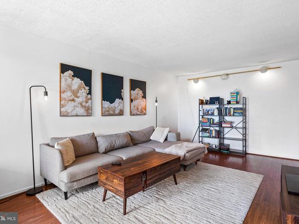 2311 Pimmit Drive 603, Falls Church VA 22043