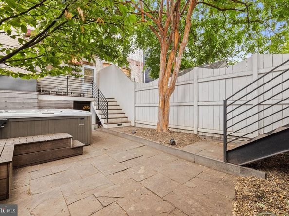 1019 10TH Street NE, Washington DC 20002