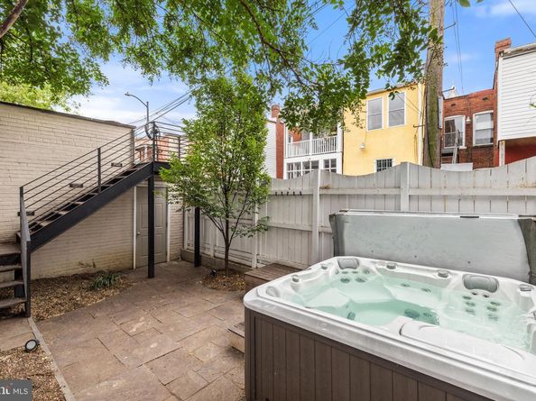 1019 10TH Street NE, Washington DC 20002