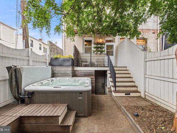 1019 10TH Street NE, Washington DC 20002