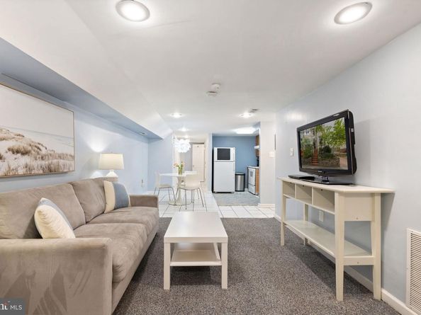 1019 10TH Street NE, Washington DC 20002