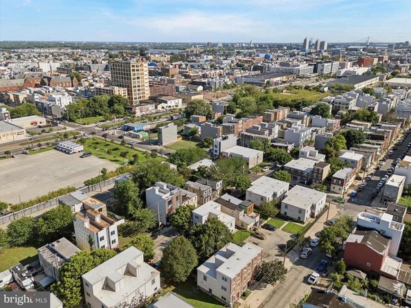 2111 N Orianna Street, Philadelphia PA 19122