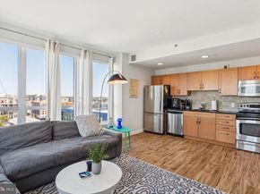 901 N Penn Street R1105, Philadelphia PA 19123