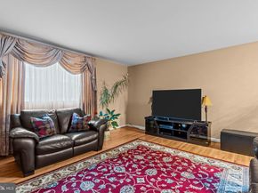 11116 Audubon Avenue, Philadelphia PA 19116