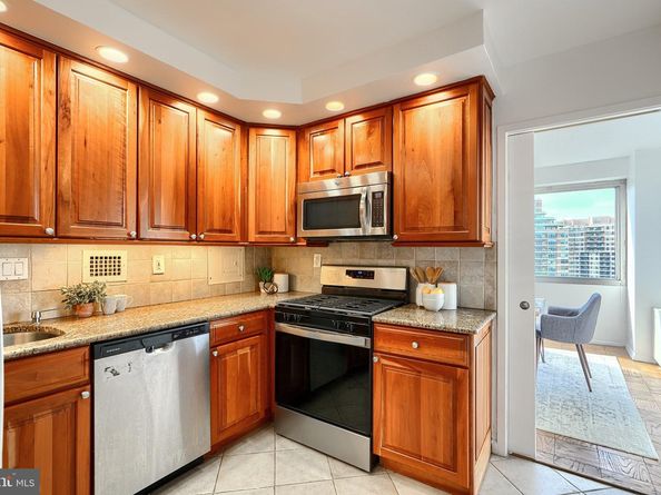 5500 Friendship Boulevard 2023N, Chevy Chase MD 20815