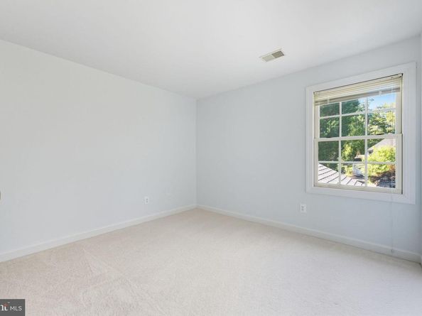 20765 Bank Way, Sterling VA 20165