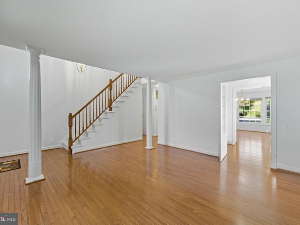 20765 Bank Way, Sterling VA 20165