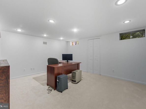 20765 Bank Way, Sterling VA 20165