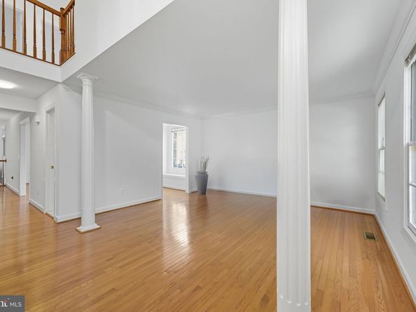 20765 Bank Way, Sterling VA 20165