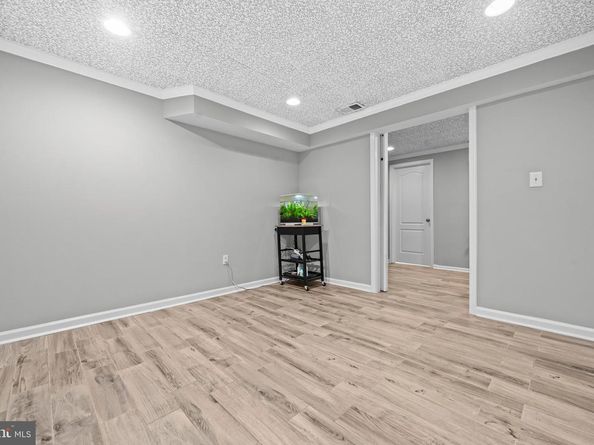 2169 Westglen Court, Vienna VA 22182