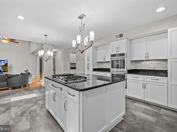 2169 Westglen Court, Vienna VA 22182