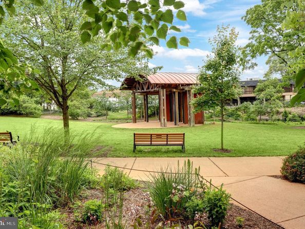 2169 Westglen Court, Vienna VA 22182
