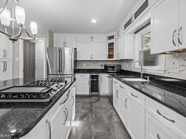 2169 Westglen Court, Vienna VA 22182