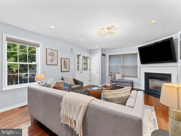 4305 Terrace Street, Philadelphia PA 19128