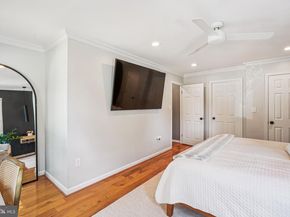 10157 Yorktown Way, Great Falls VA 22066