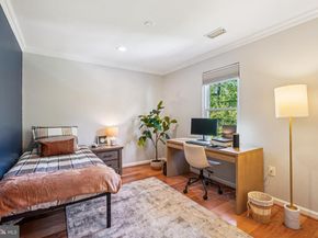 10157 Yorktown Way, Great Falls VA 22066