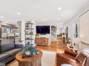 10157 Yorktown Way, Great Falls VA 22066