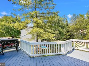 10157 Yorktown Way, Great Falls VA 22066