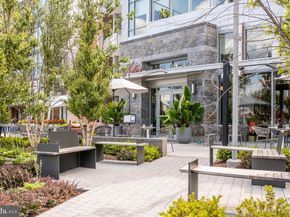 30 Alexander Street, Alexandria VA 22314